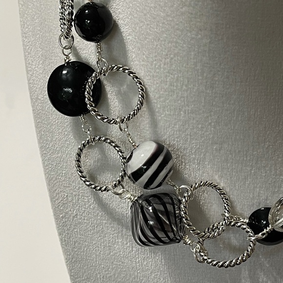 Handmade Murano Glass Necklace - Picture 3 of 4